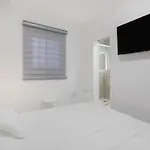 Room's La Tosquita *