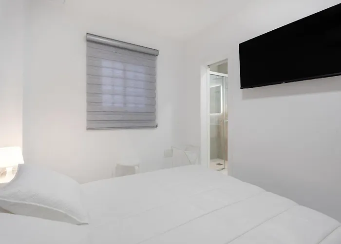 Room's La Tosquita *